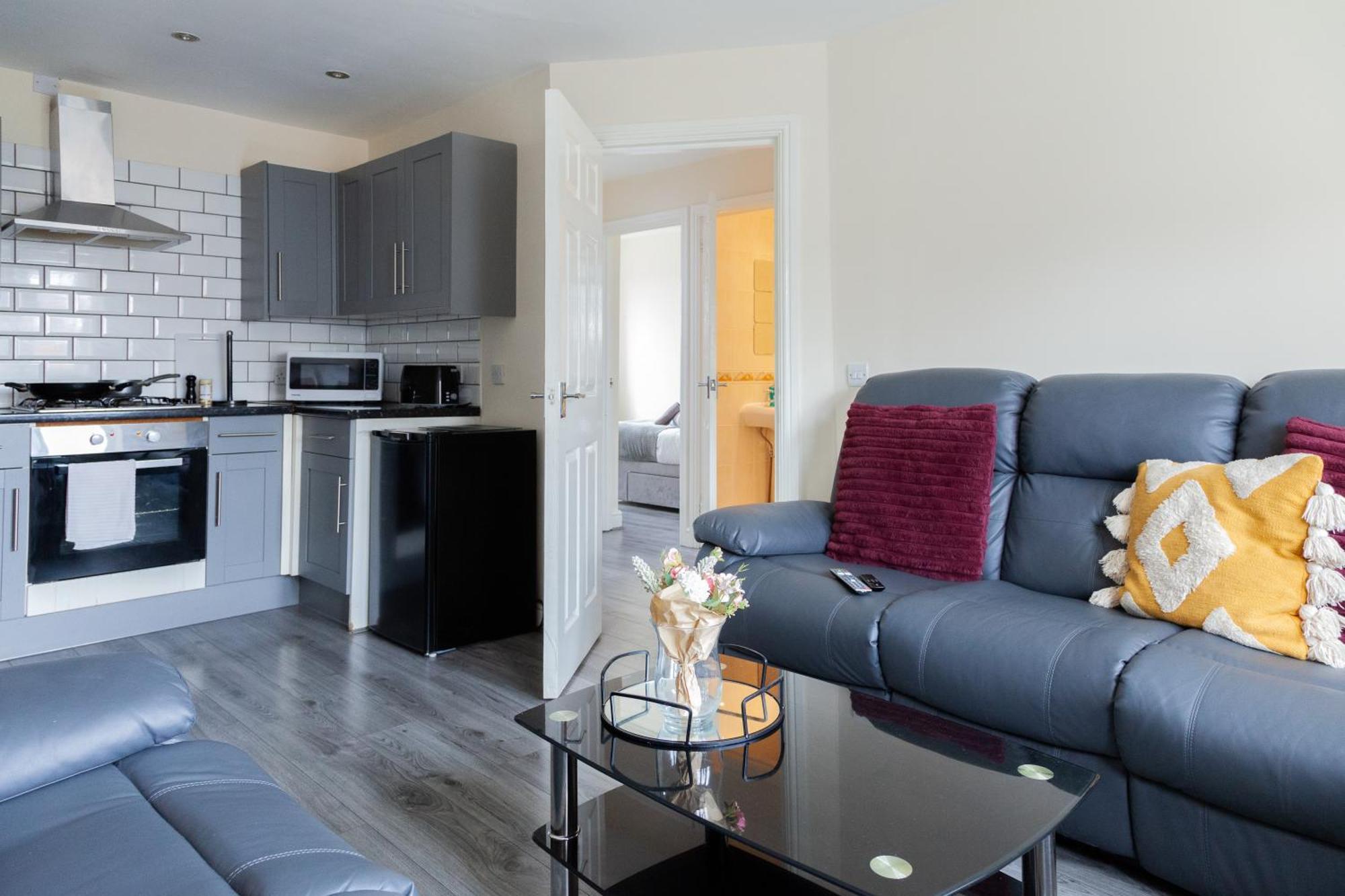 Pinfold Court Apartments Knowsley Eksteriør bilde